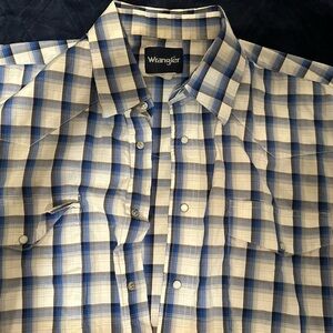 Wrangler pearl button snap men’s medium